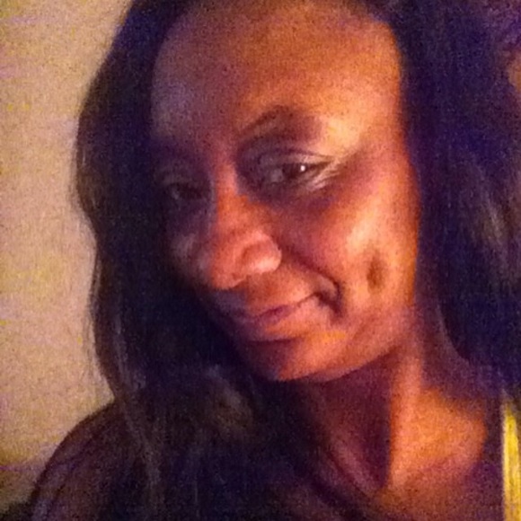 Meet your Posher, Ella - Picture 7 of 8